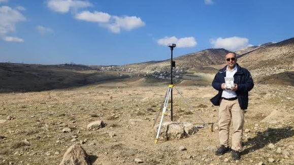 نقشه برداری خط لوله انتقال نفت  از حاجی آباد به شیراز