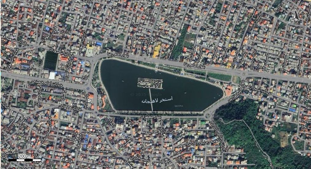 نقشه همراه با تصویر هوایی - ماهواره ای شهر لاهیجان در اتوکد با مختصات UTM