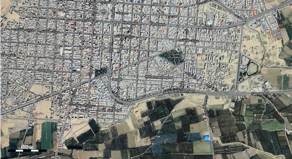 نقشه همراه با تصویر هوایی - ماهواره ای شهر سلماس در اتوکد با مختصات UTM