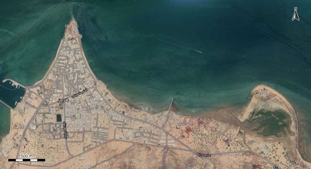 نقشه همراه با تصویر هوایی - ماهواره ای جزیره هرمز در اتوکد با مختصات UTM