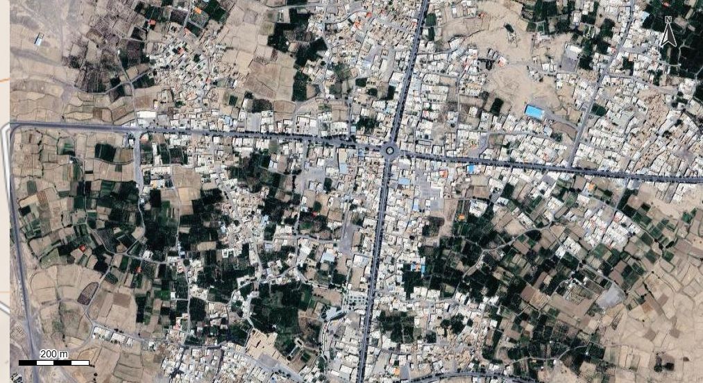 نقشه همراه با تصویر هوایی - ماهواره ای شهر اردستان در اتوکد با مختصات UTM