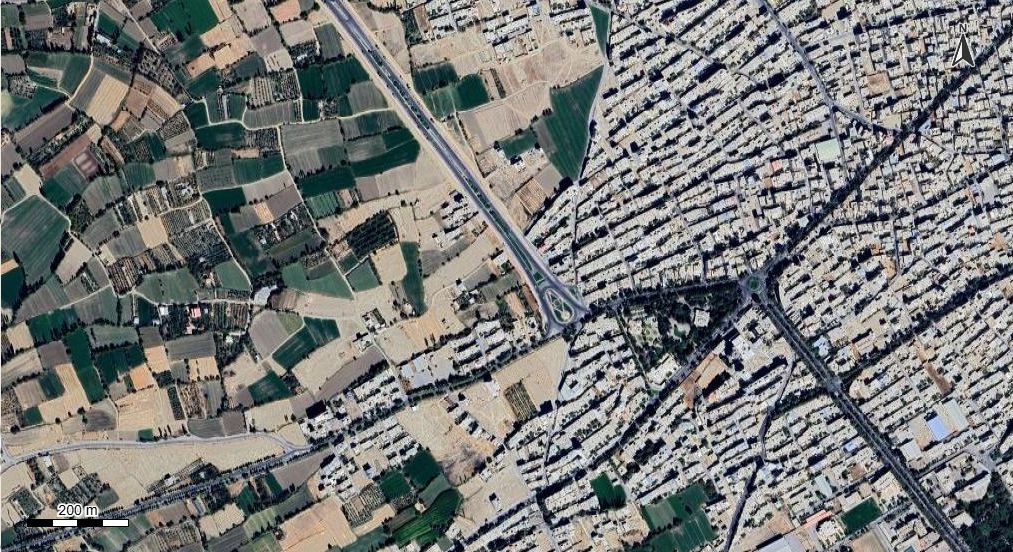 نقشه همراه با تصویر هوایی - ماهواره ای شهر گلپایگان در اتوکد با مختصات UTM